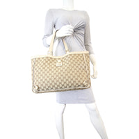 Gucci GG Supreme Medium Abbey D-Ring Tote Mannequin