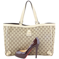 Gucci GG Supreme Medium Abbey D-Ring Tote Scale