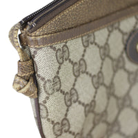 Gucci GG Supreme Shoulder Bag Corner