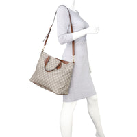 Gucci GG Supreme Tote Mannequin