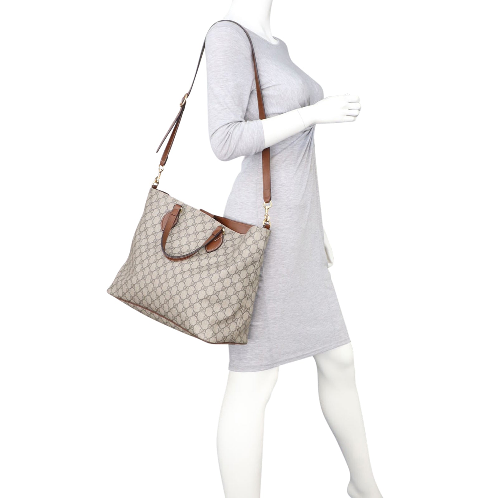 Gucci GG Supreme Tote Mannequin
