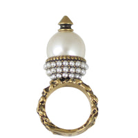 Gucci Glass Pearl Spike Ring Base