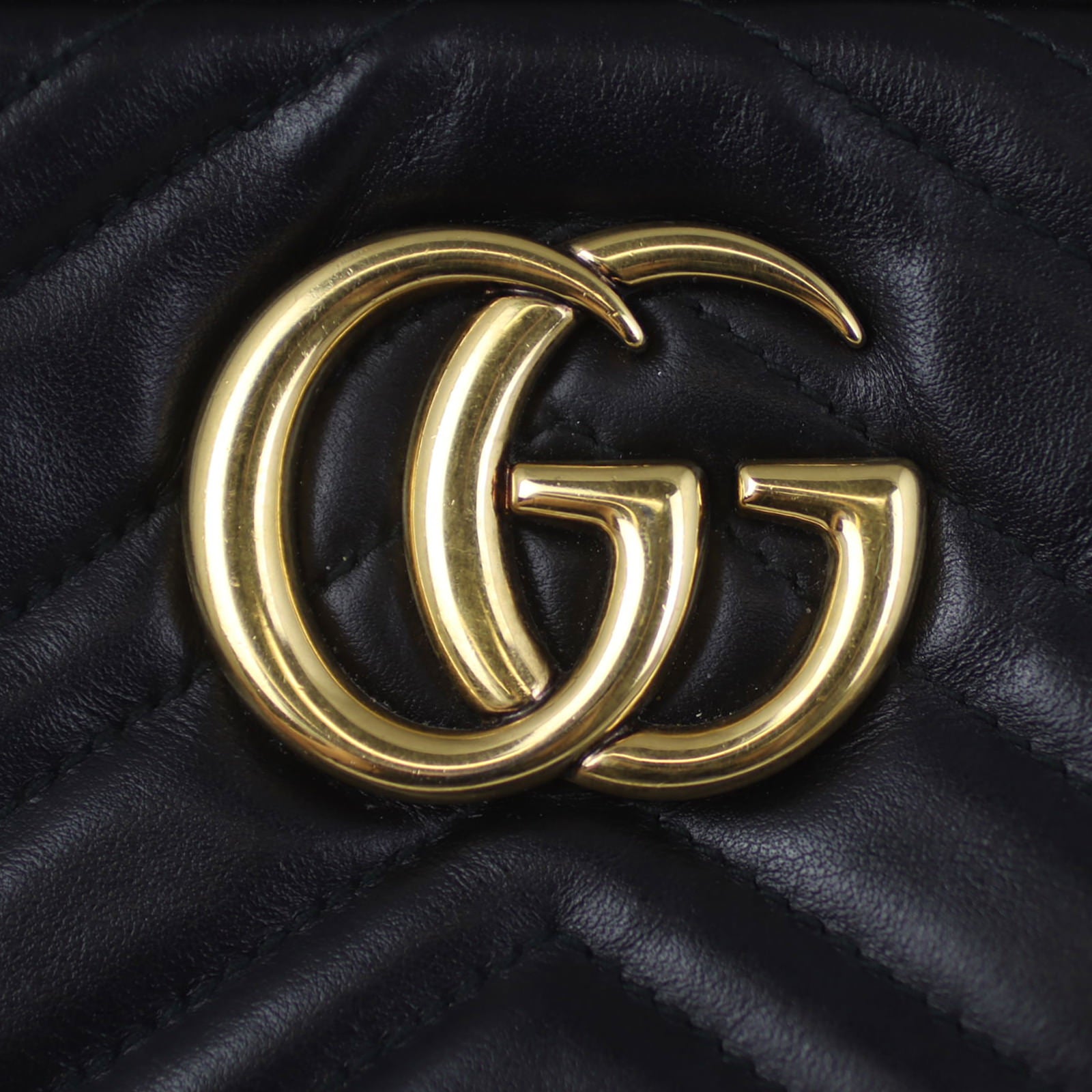 Gucci GG Marmont Small Camera Bag Hardware