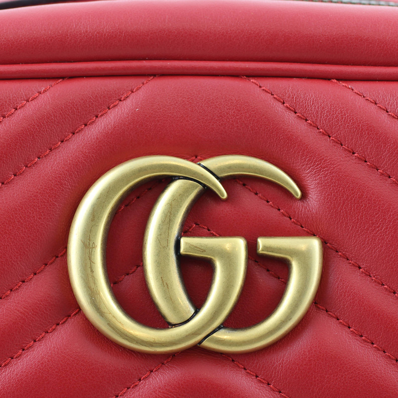 Gucci Marmont Small Matelassé Bag hardware