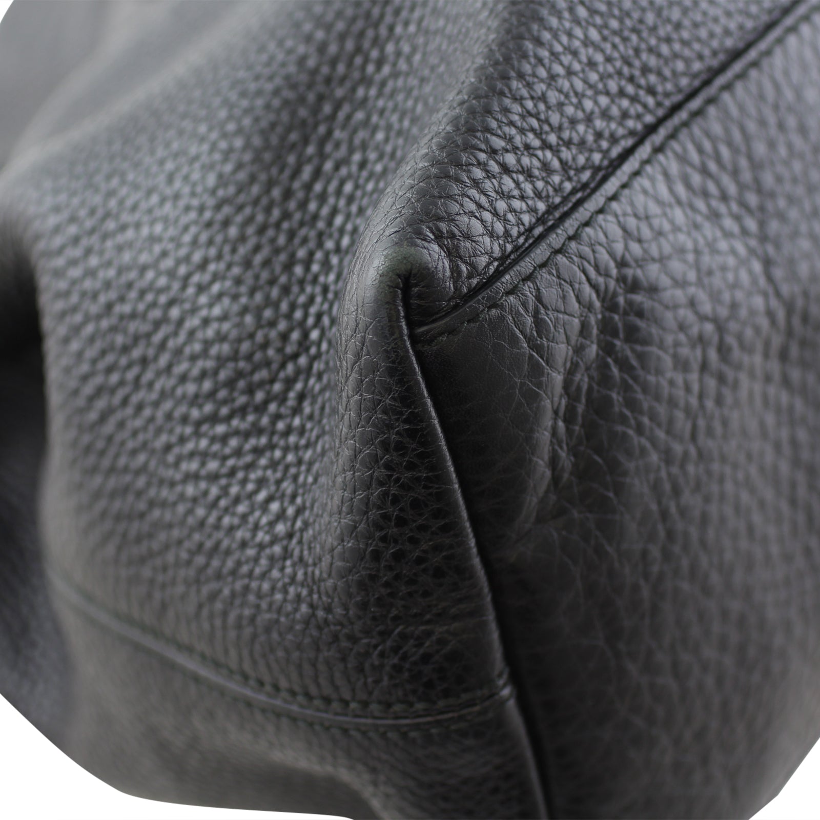 Gucci Soho Chain Medium Shoulder Bag Edge