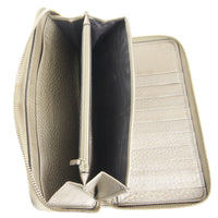 Gucci Soho Continental Wallet open