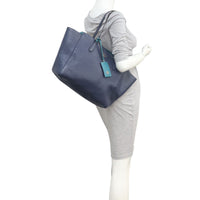 Gucci Swing Leather Tote Medium Mannequin