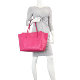 Gucci Swing Medium Leather Tote Mannequin