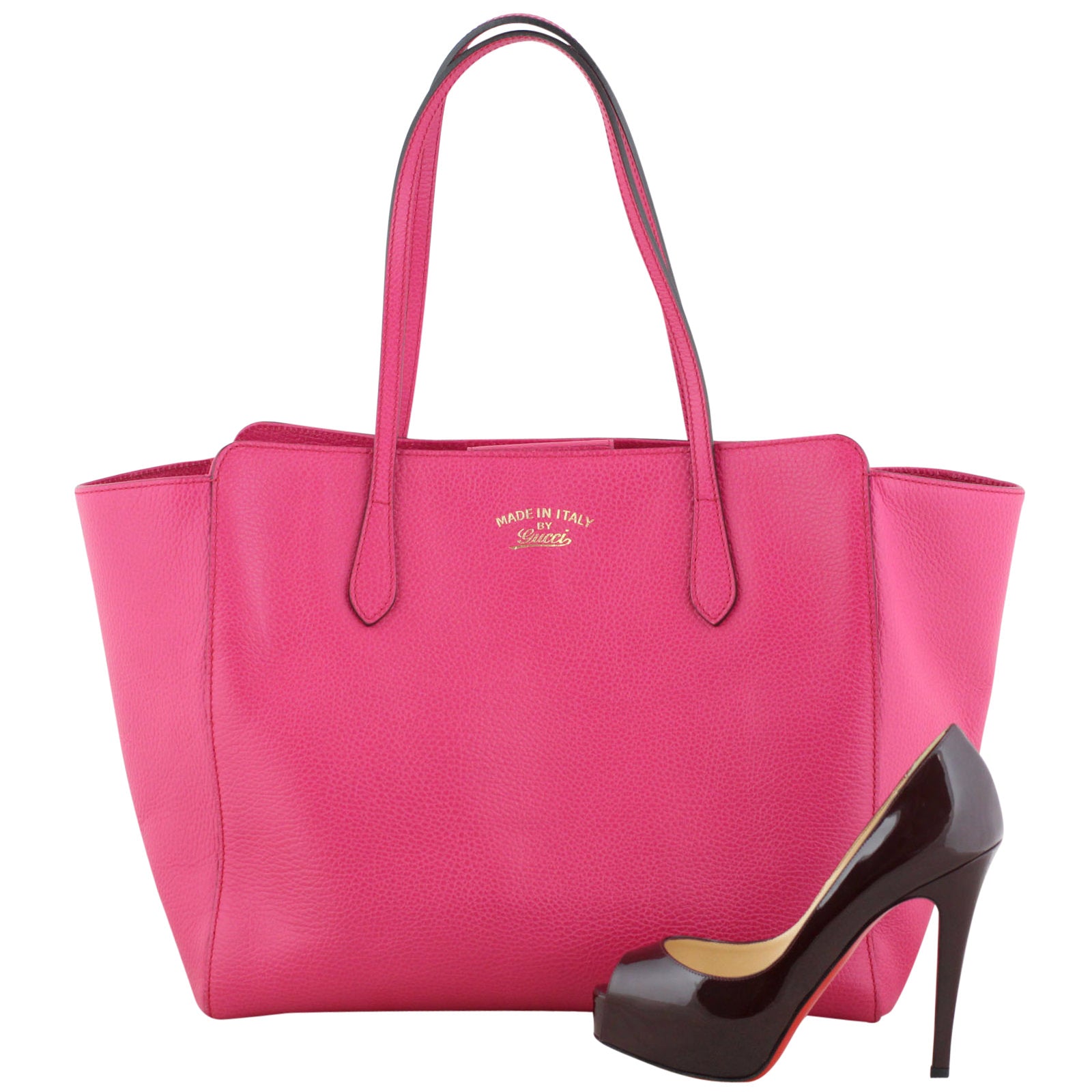 Gucci Swing Medium Leather Tote Scale