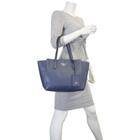 Gucci Swing Medium Tote Mannequin