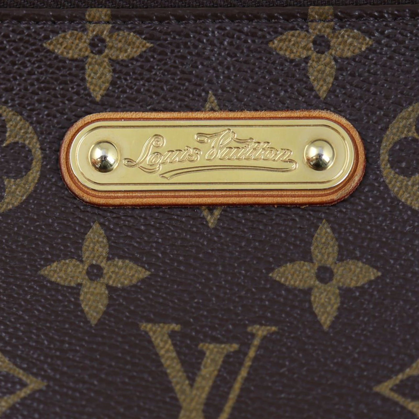 Louis Vuitton Milla Pochette MM Monogram Hardware