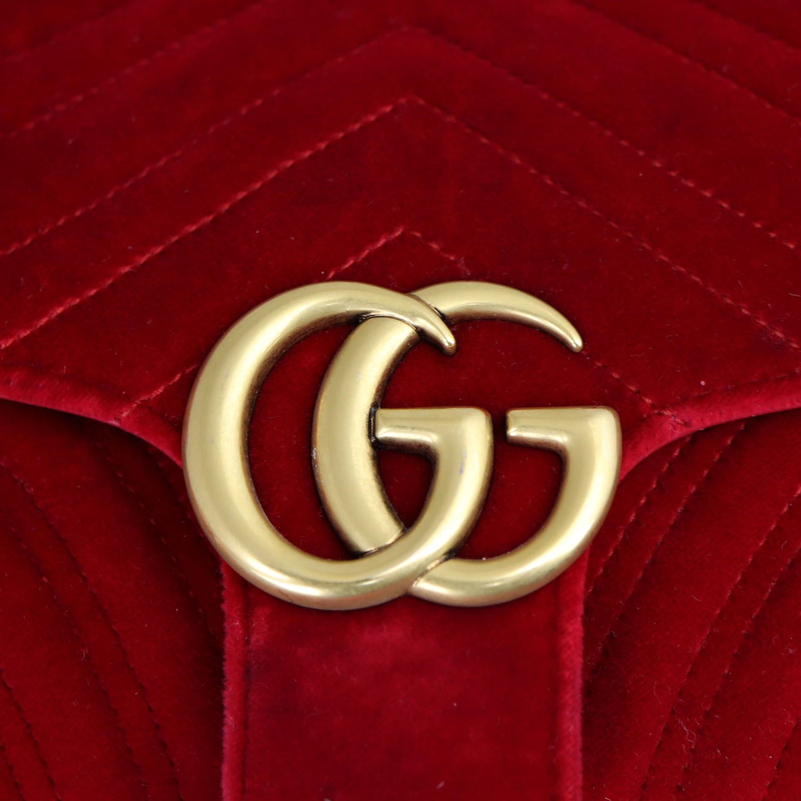 Gucci GG Marmont Velvet Small Shoulder Bag Hardware