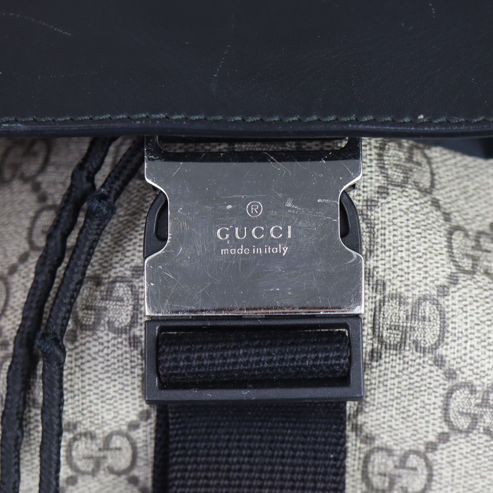 Gucci GG Supreme Backpack Hardware