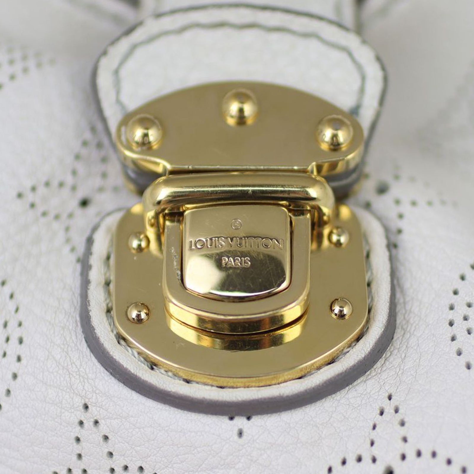 Louis Vuitton Mahina XL Tote Hardware