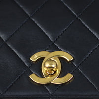 Chanel Vintage CC Small Single Flap Bag Hardware