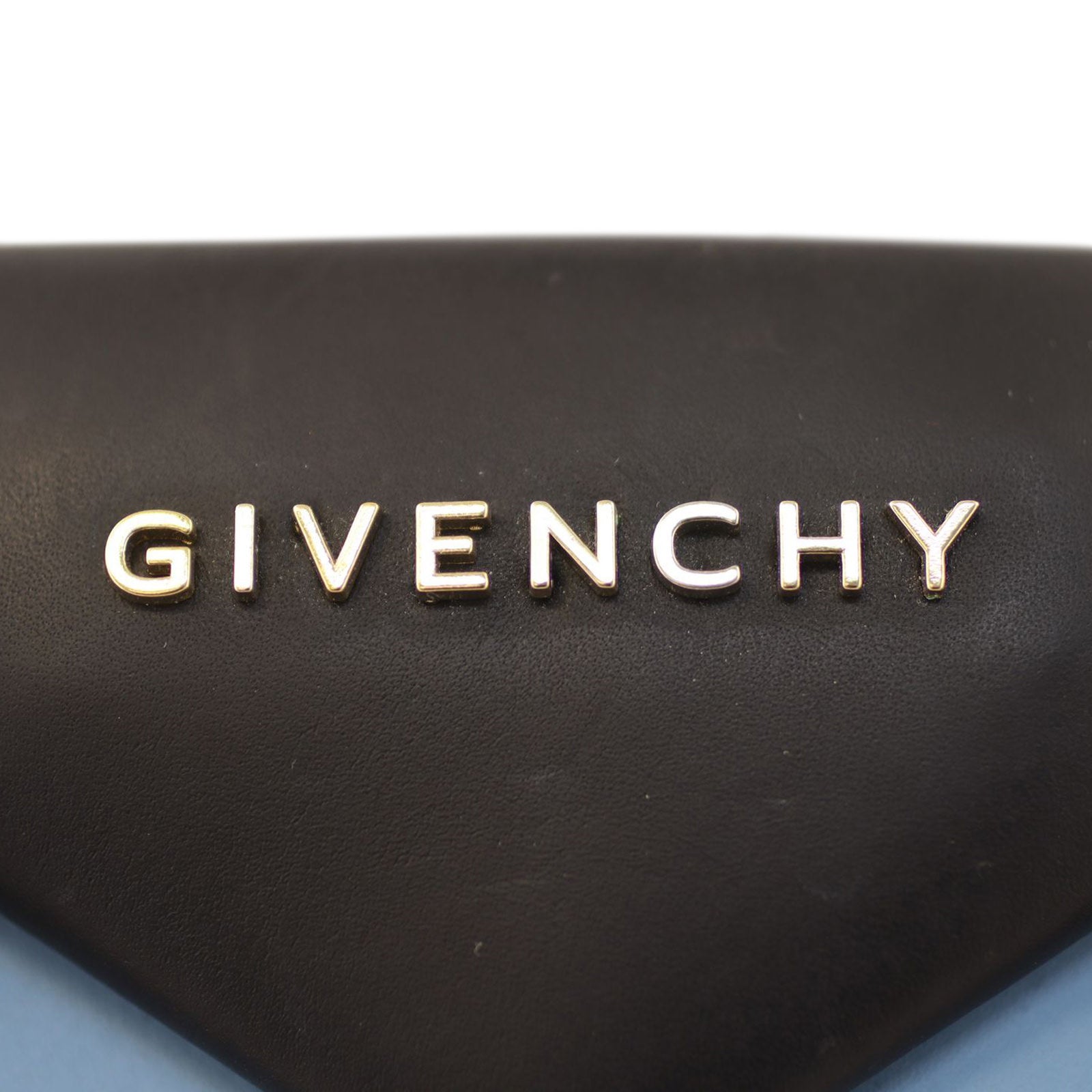 Givenchy Antigona Small Hardware