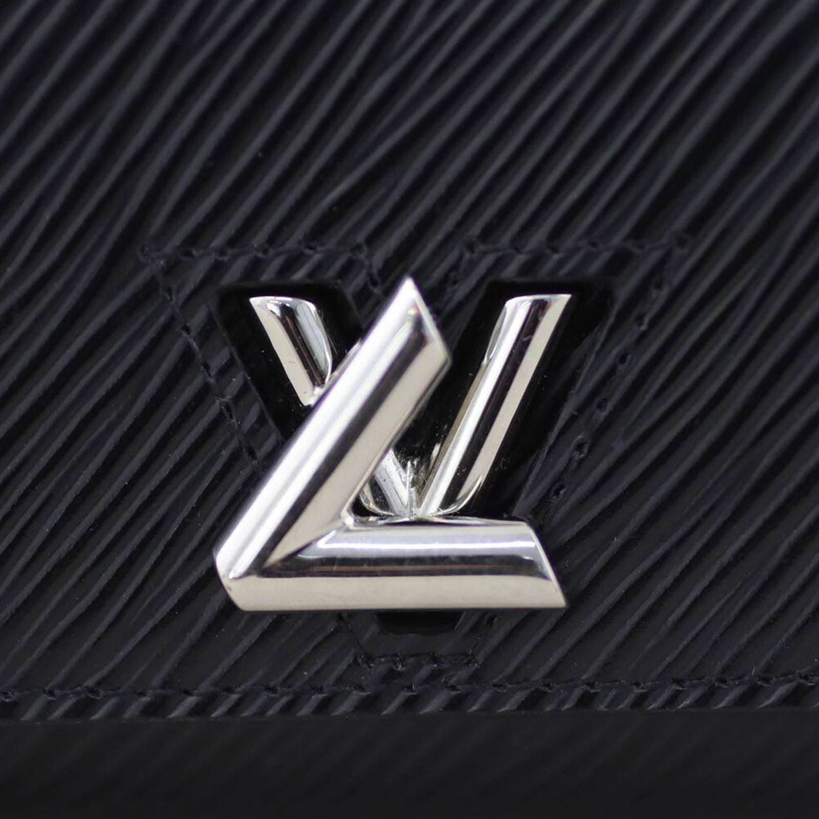 Louis Vuitton Twist Compact Wallet Hardware