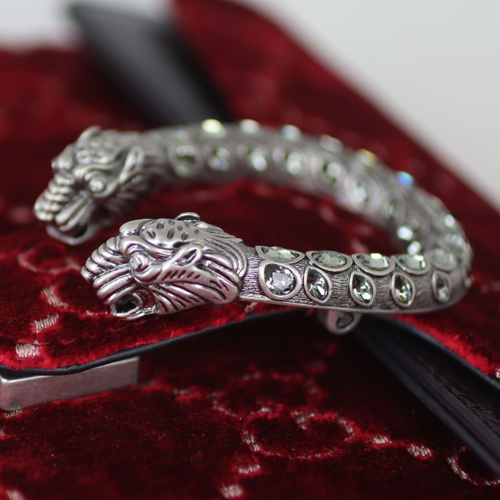 Gucci Dionysus GG Velvet Small Shoulder Bag Hardware