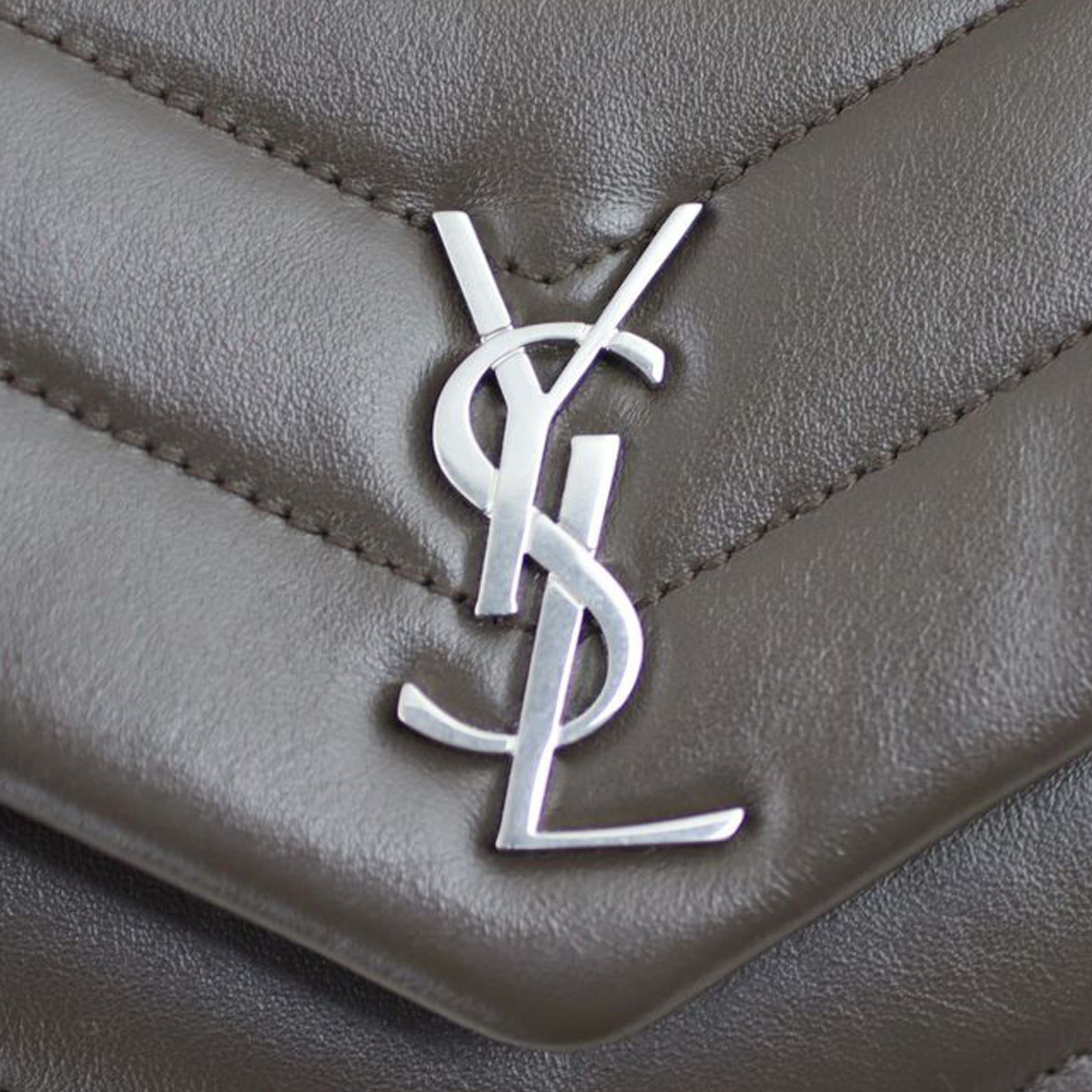 Saint Laurent Toy Loulou Hardware