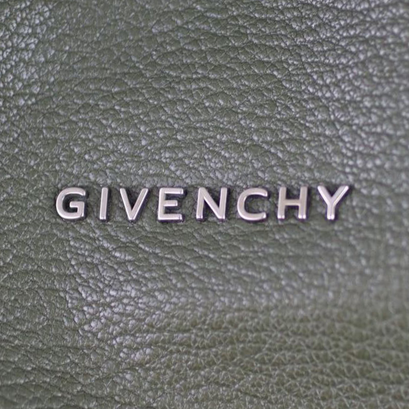 Givenchy Pandora Medium Hardware