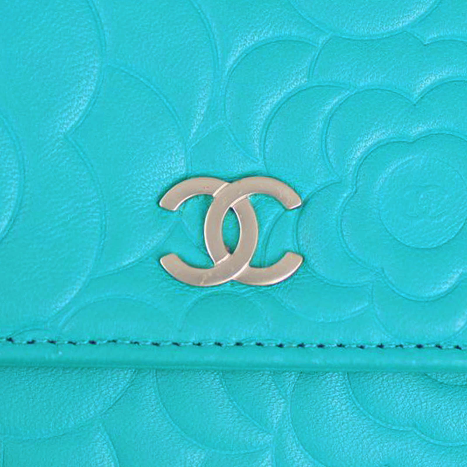 Chanel Camellia Wallet on Chain Hardware