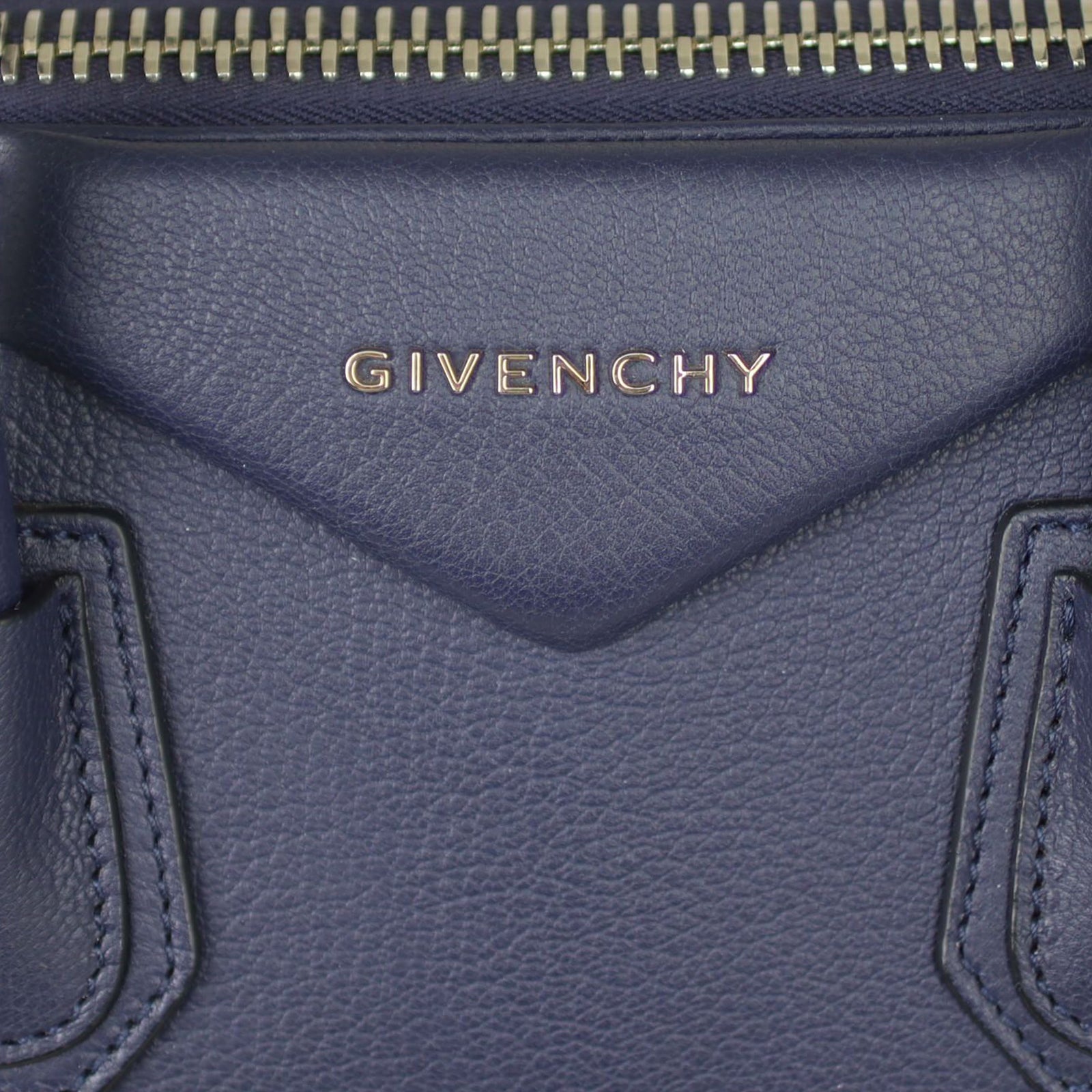 Givenchy Antigona Small Hardware