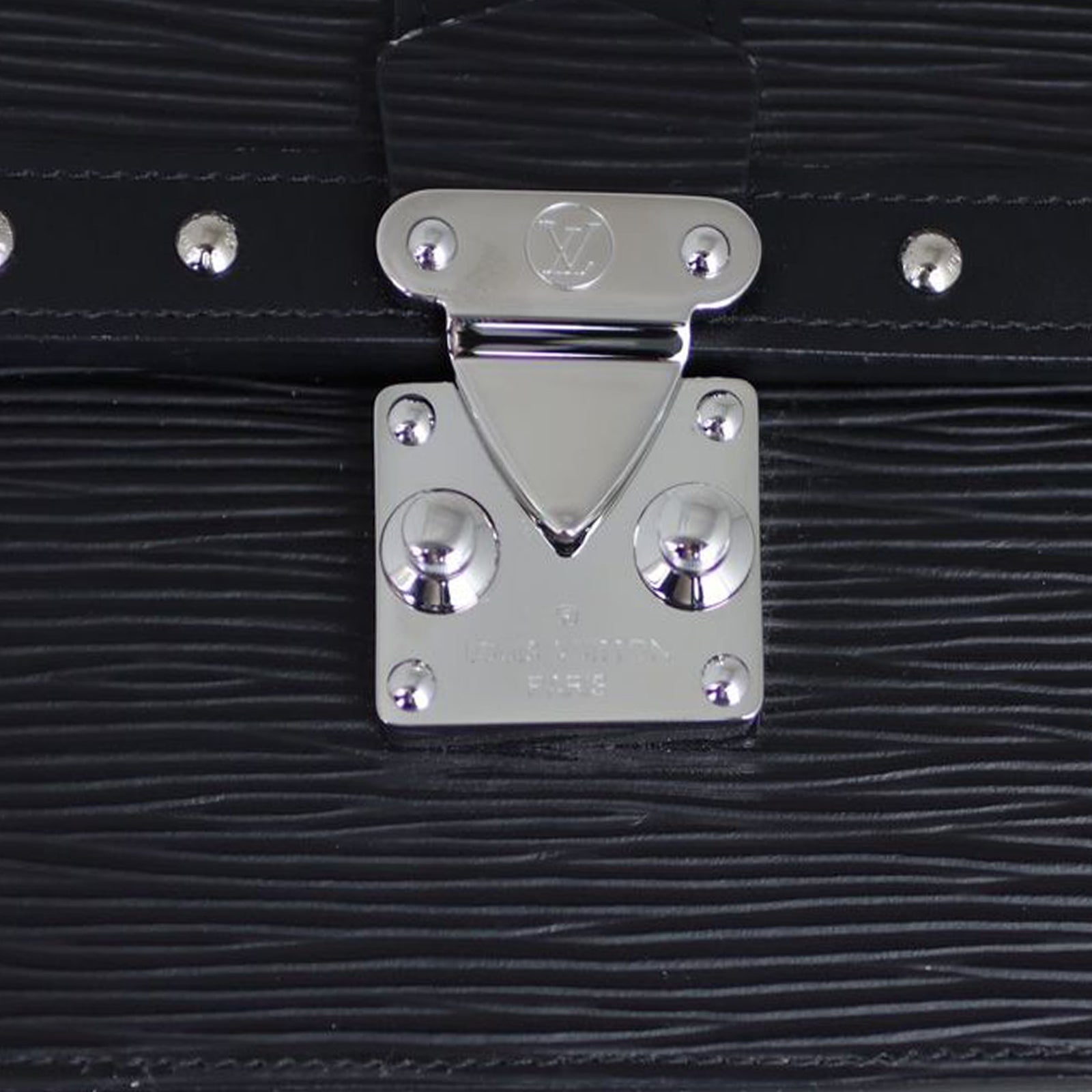 Louis Vuitton Trunk Chain Wallet Epi Hardware