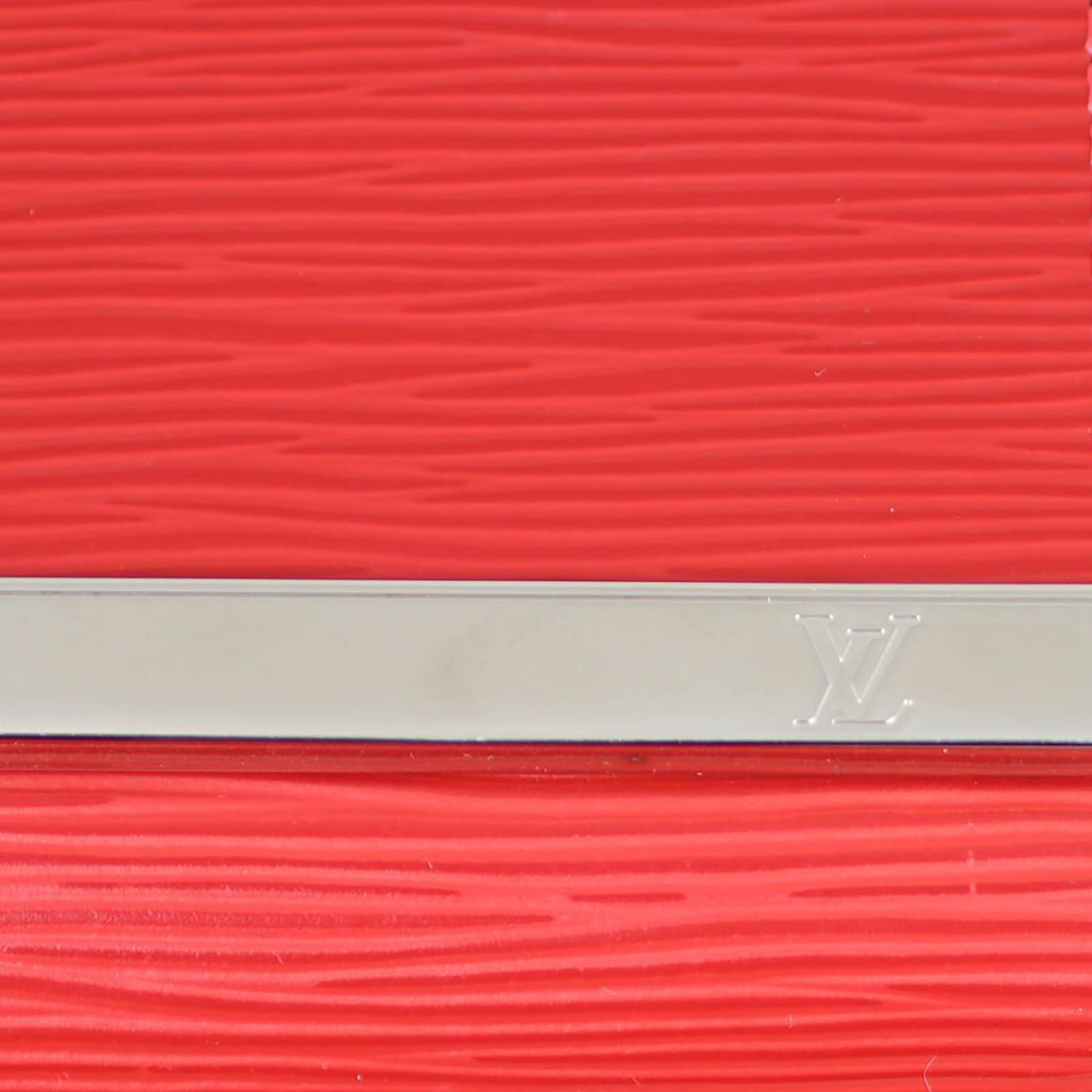 Louis Vuitton Sevigne Clutch Epi Hardware