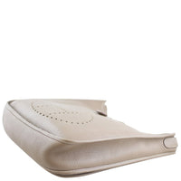 Hermes Evelyne III GM corner