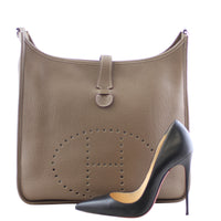 Hermes Evelyne III GM scale