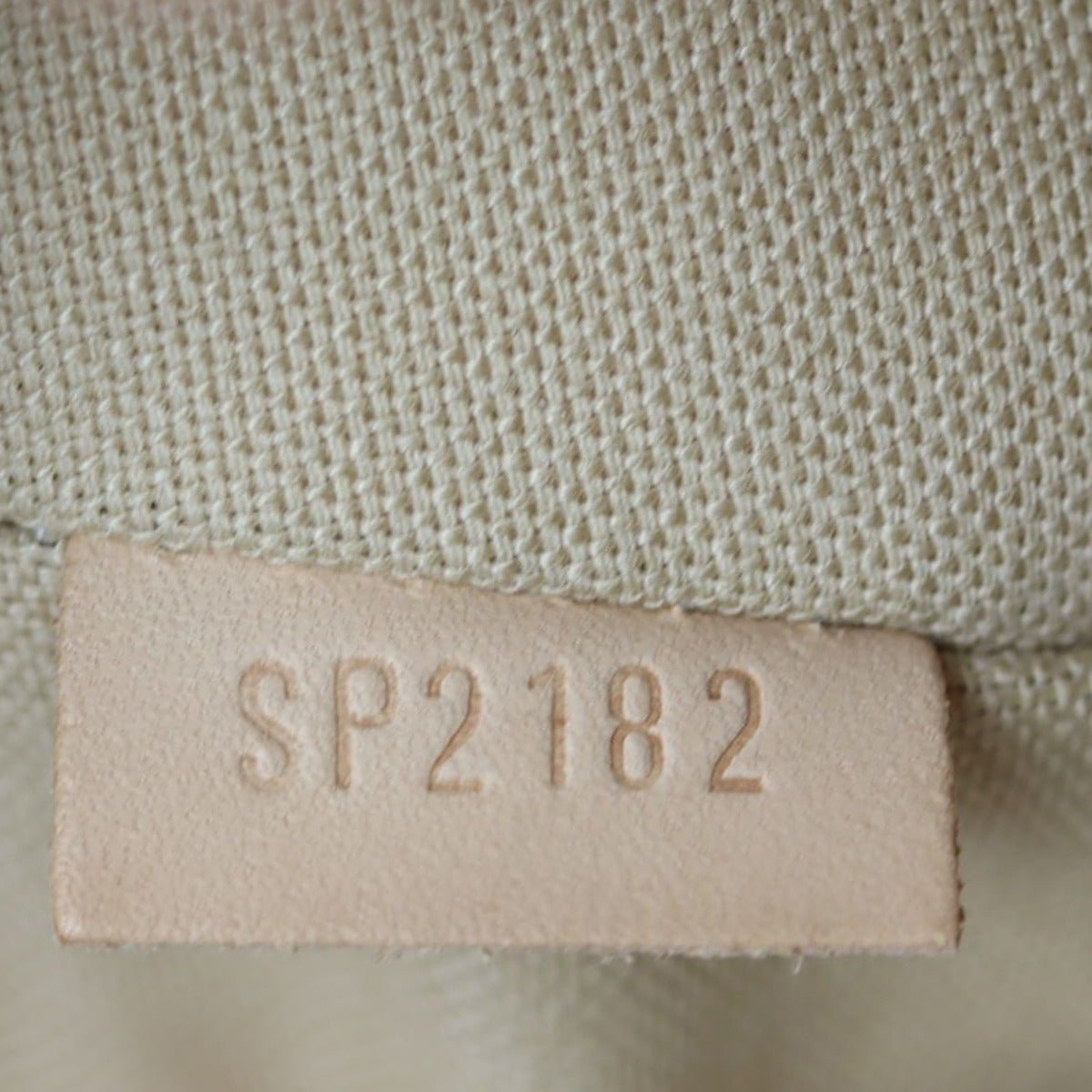 Louis Vuitton Siracusa MM Damier Azur Date code
