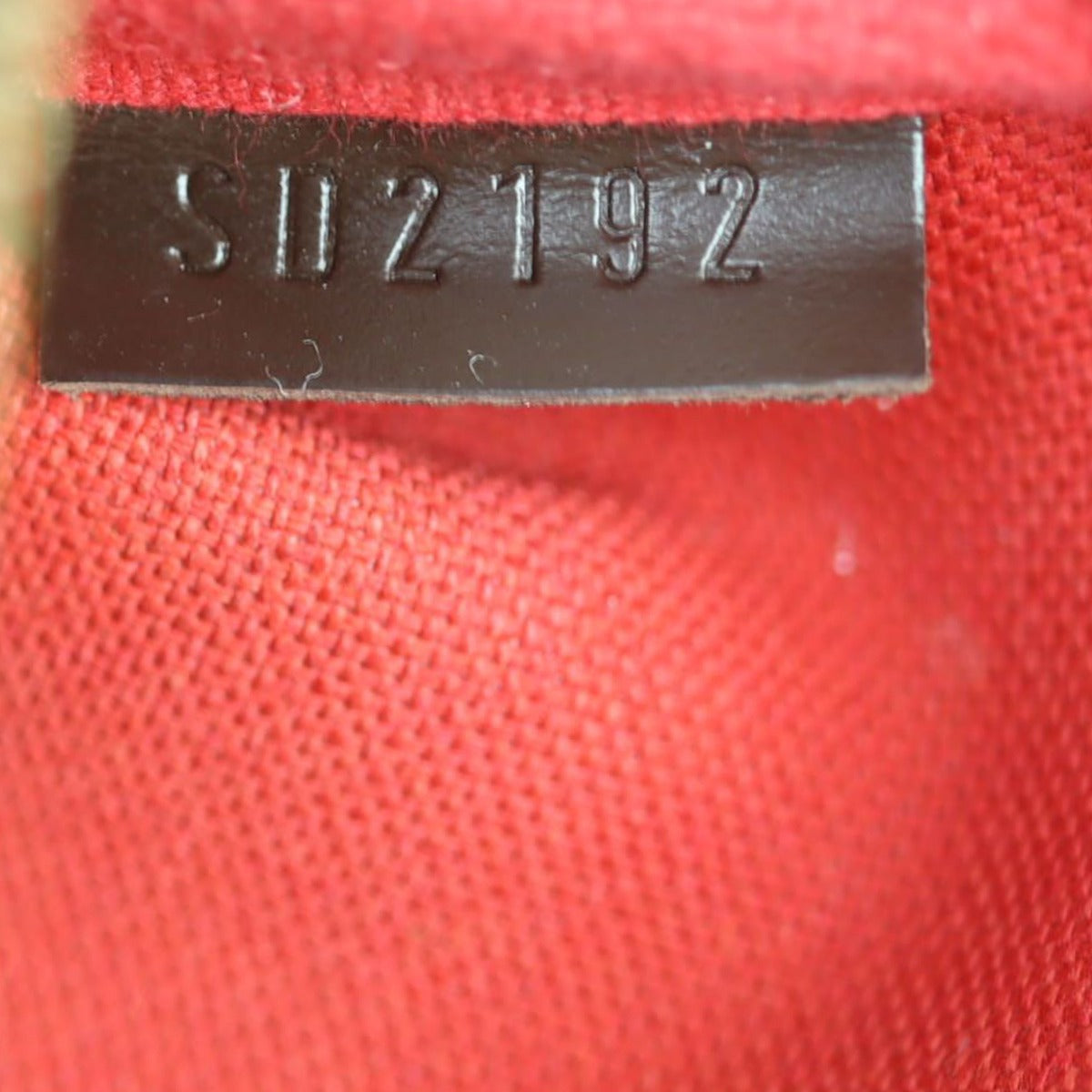 Louis Vuitton Eva Pochette Damier Ebene Date code
