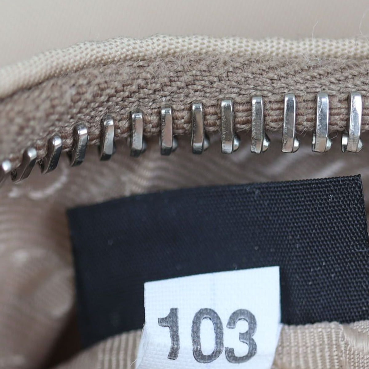 Prada Re-Edition 2005 Tessuto Shoulder Bag Date code
