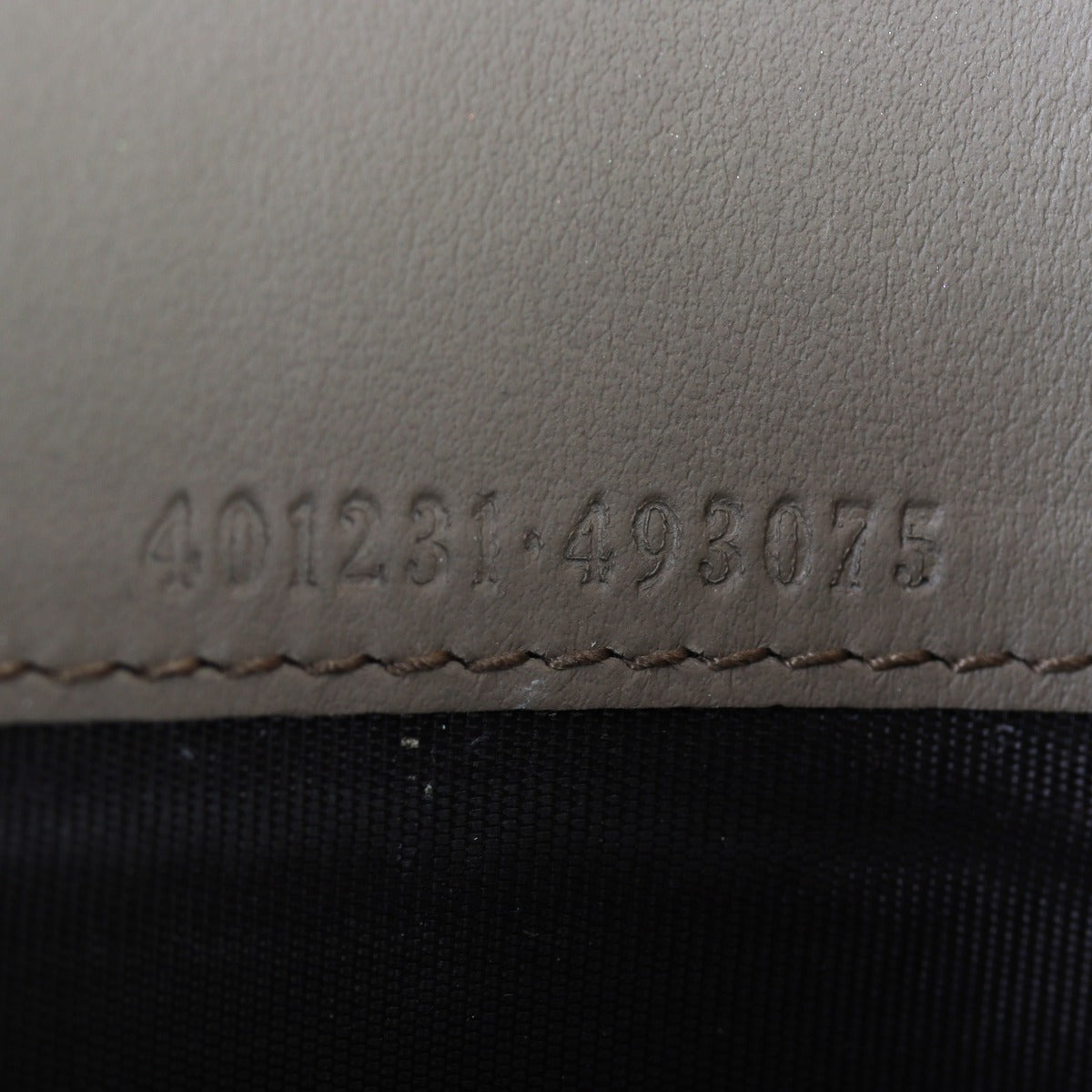 Gucci Dionysus GG Supreme Chain Wallet  Date Code`