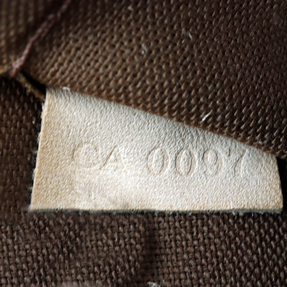 Louis Vuitton Riveting Pochette Monogram