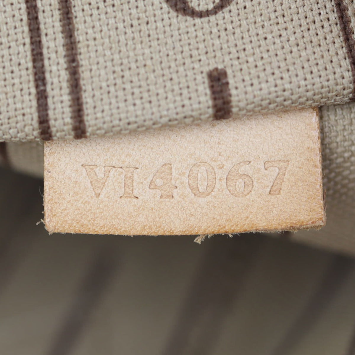 Louis Vuitton Neverfull PM Monogram Date Code