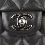 Chanel Classic Double Flap Medium | 16 Series