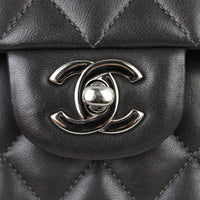 Chanel Classic Double Flap Medium | 16 Series