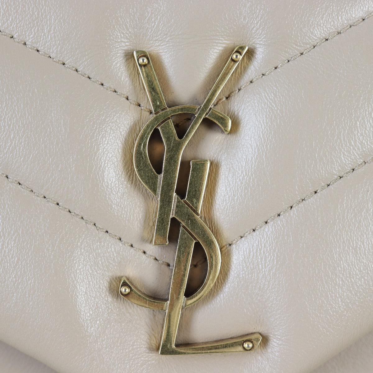 Saint Laurent Loulou Small