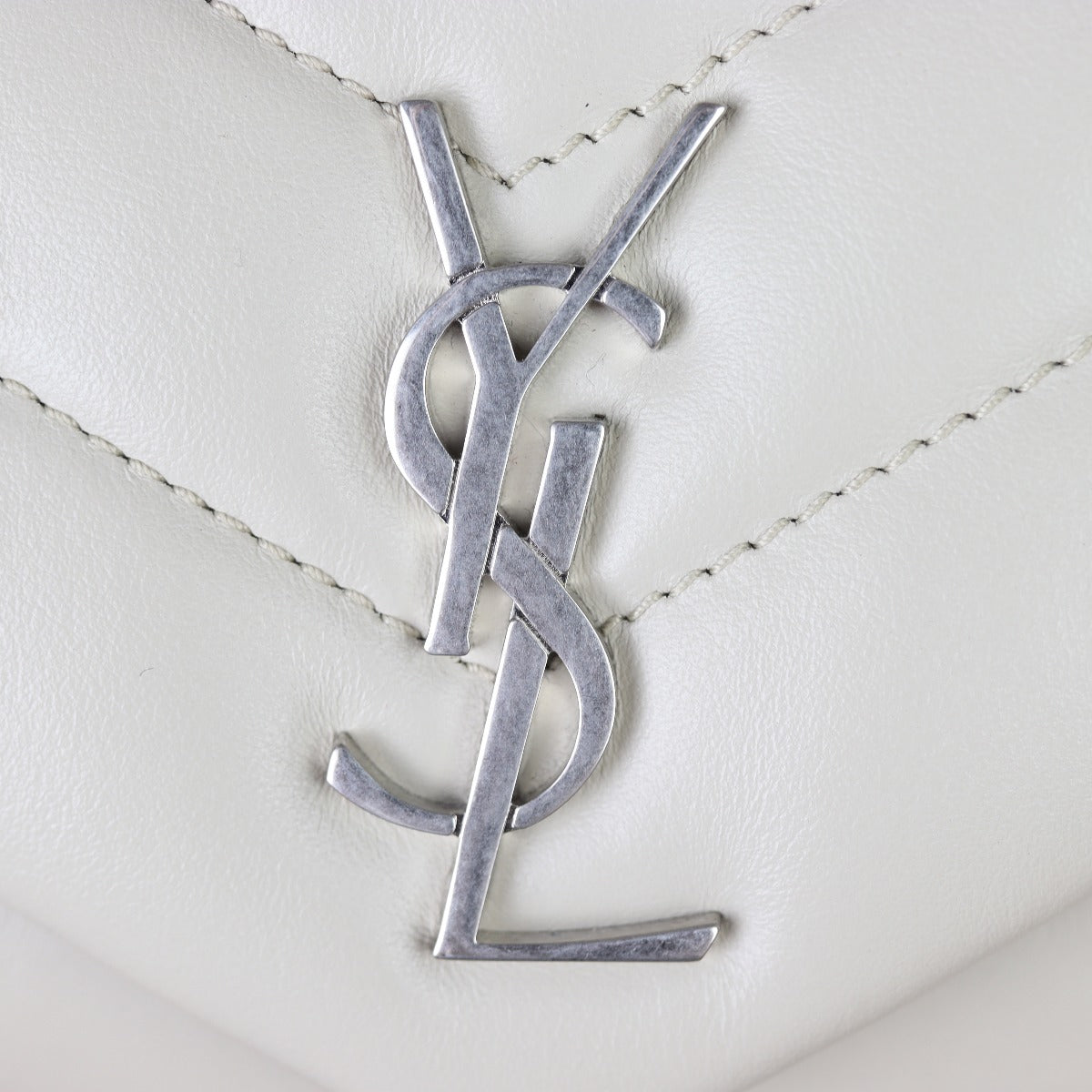 Saint Laurent Toy Loulou (white) Hardware