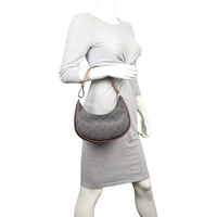 Celine Ava Triomphe Hobo