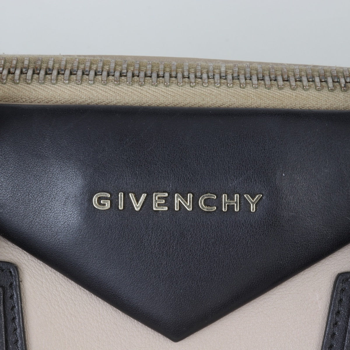 Givenchy Antigona Medium