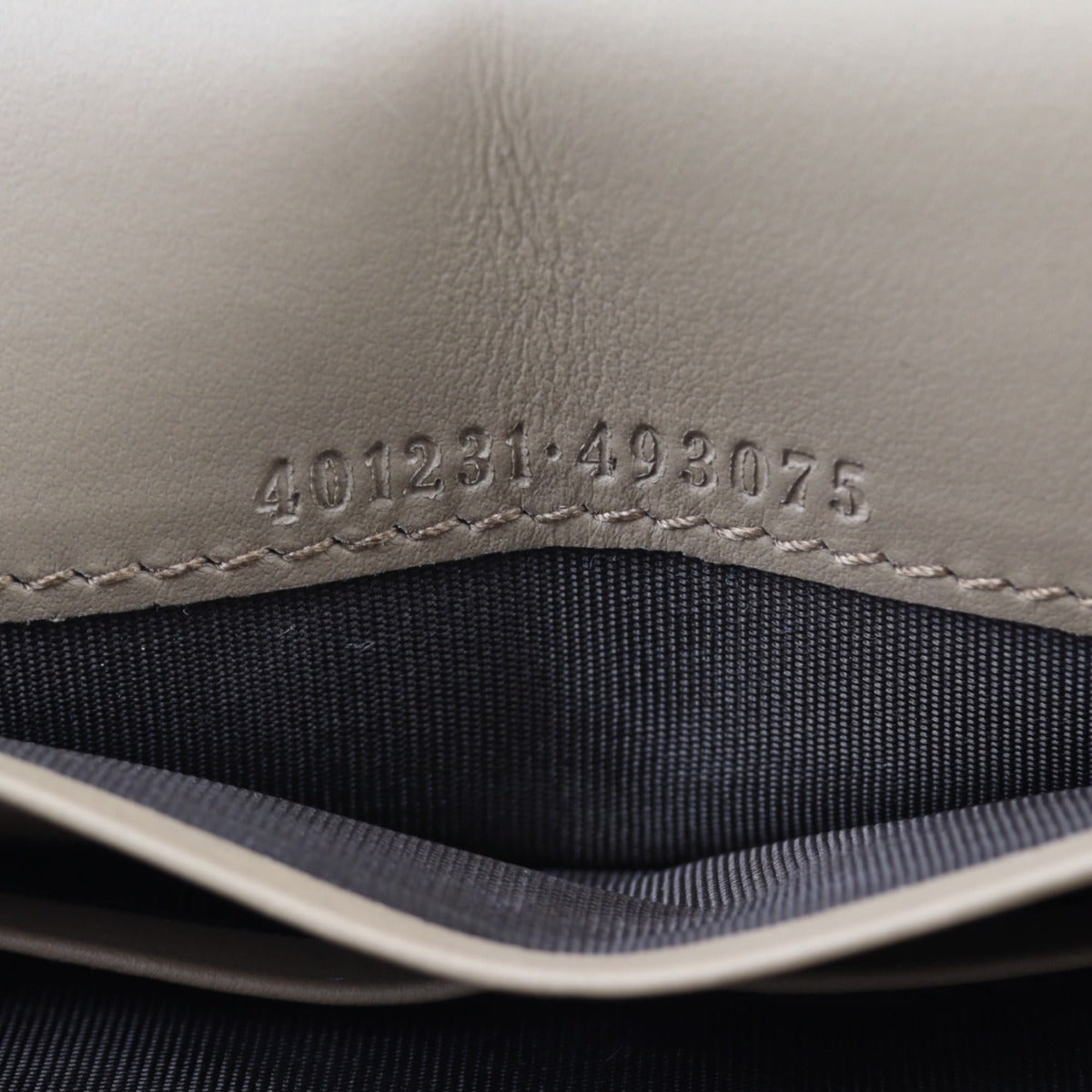 Gucci Dionysus GG Supreme Chain Wallet