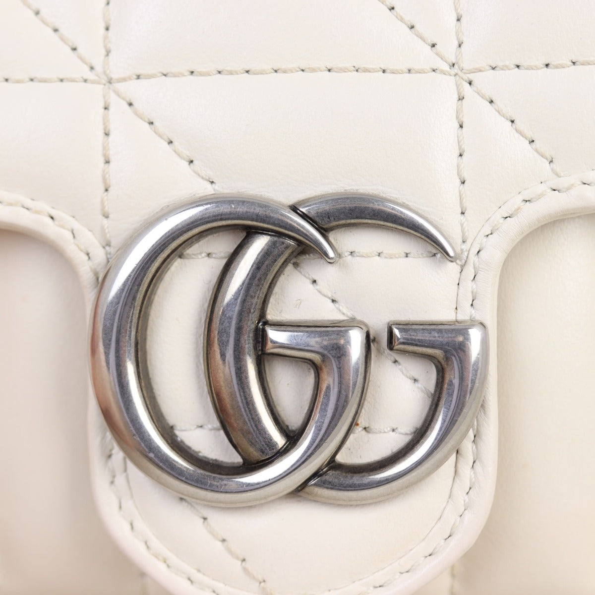 Gucci GG Marmont Super Mini Shoulder Bag