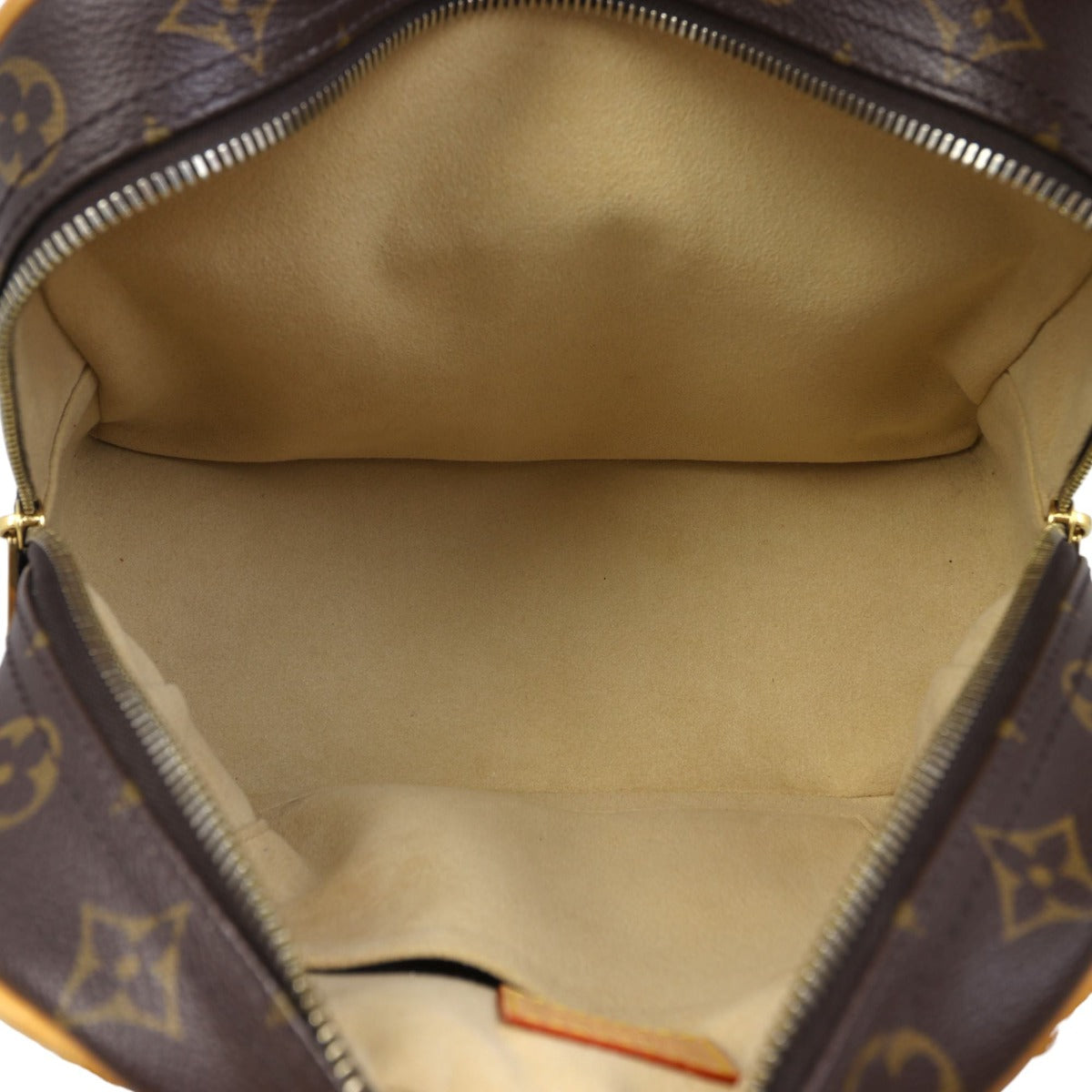 Louis Vuitton Manhattan PM Monogram