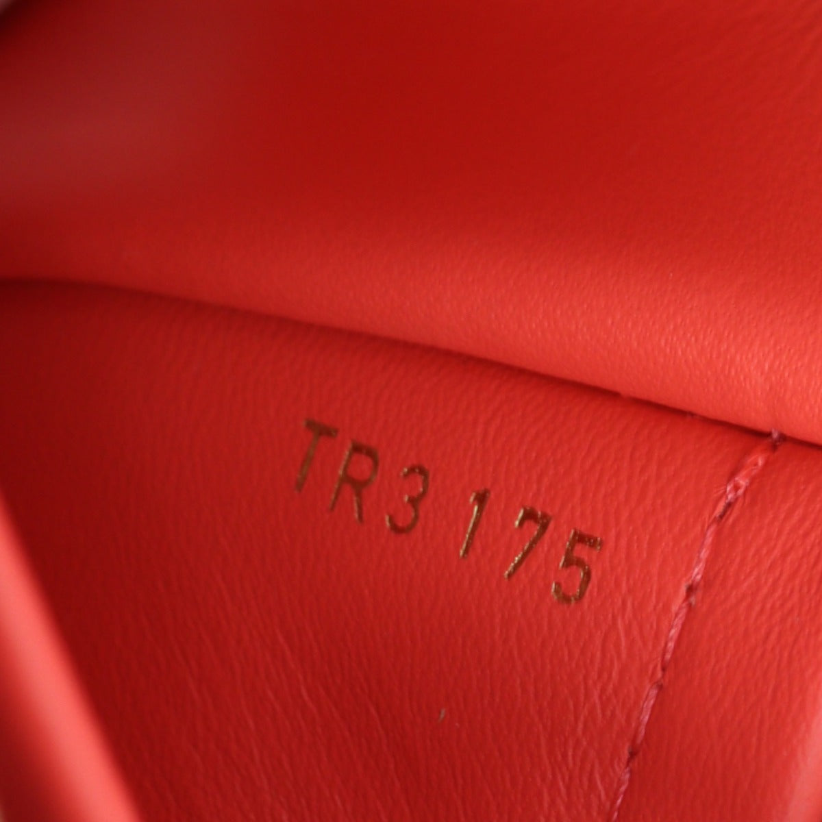 Louis Vuitton Capucines MM