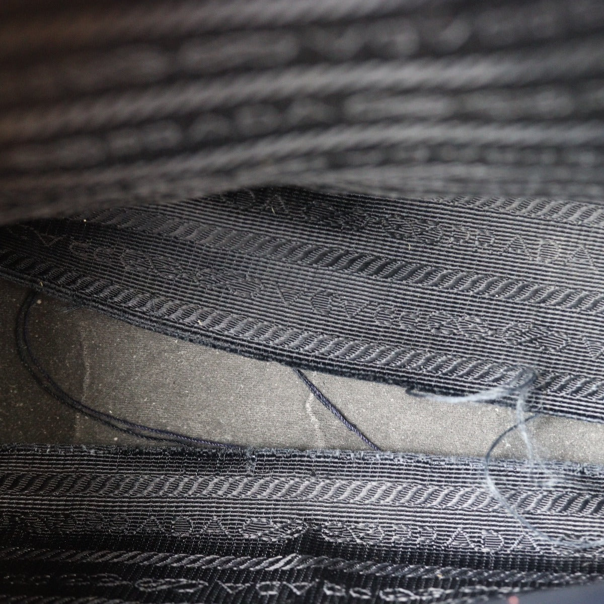 Prada Saffiano Vernice Promenade