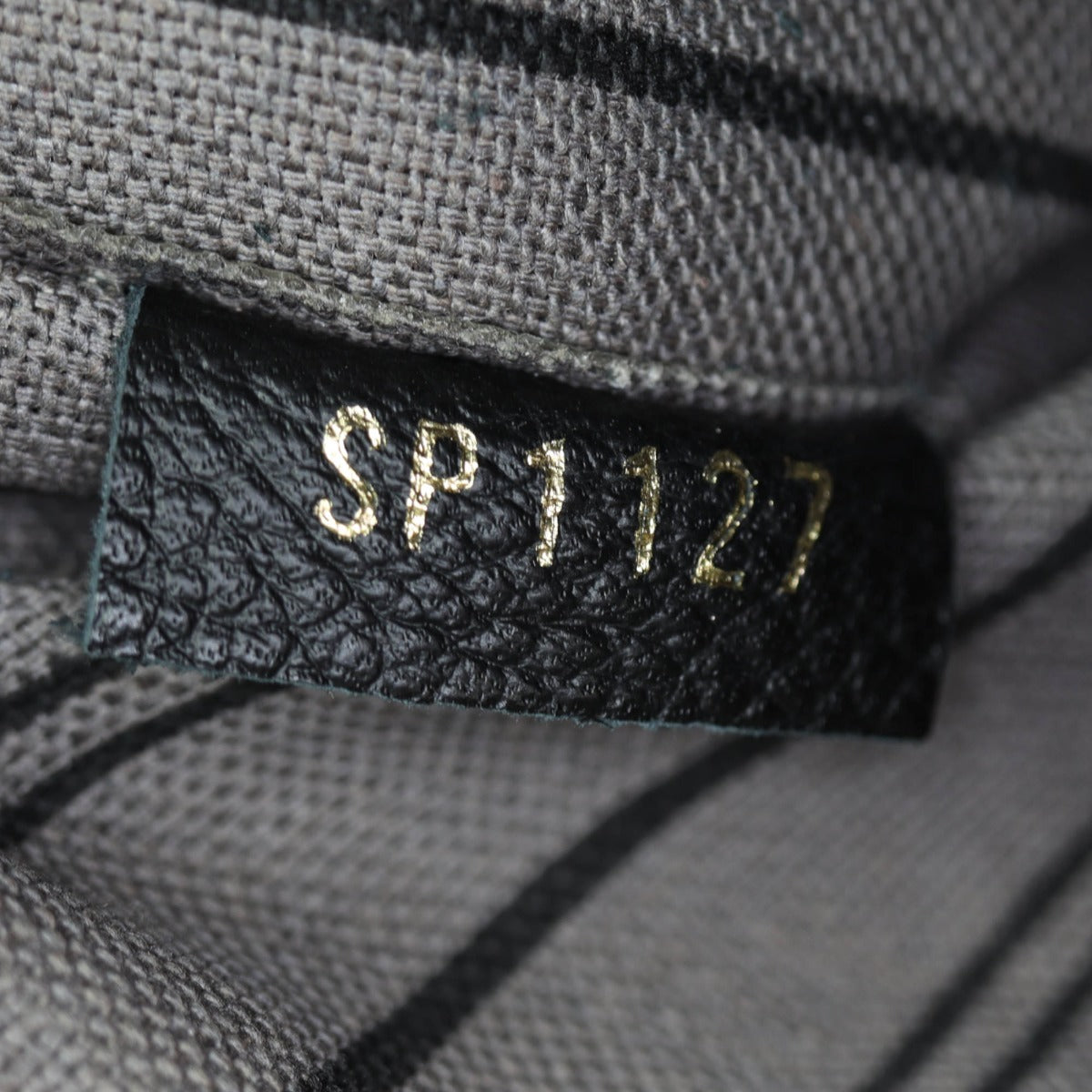 Louis Vuitton Montaigne MM Monogram Empreinte