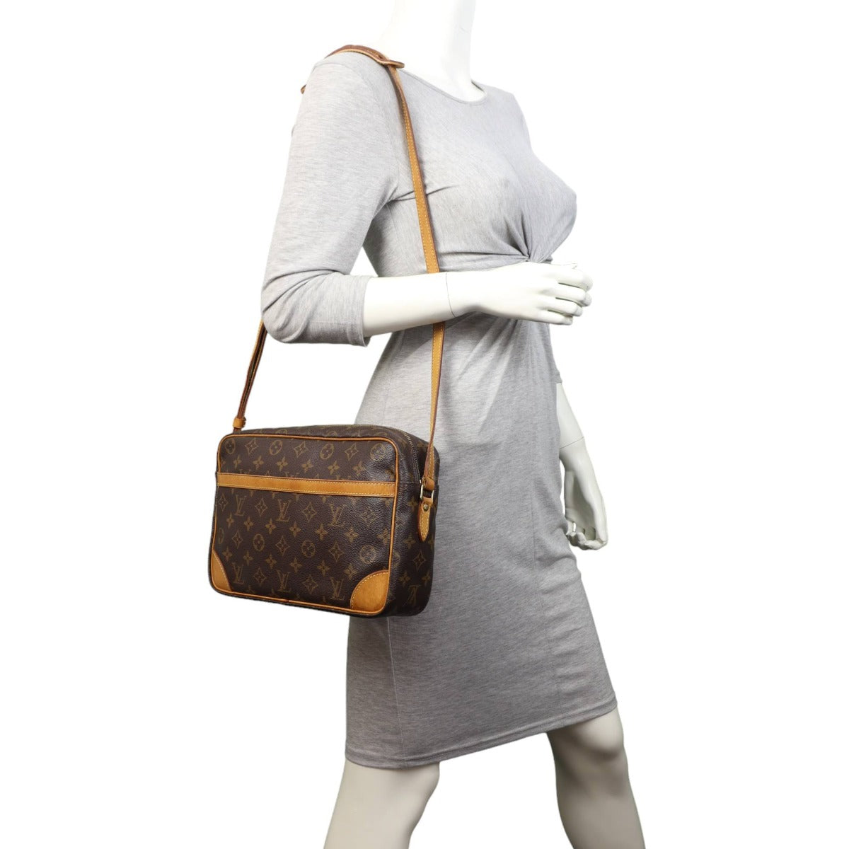 Louis Vuitton Trocadero 27 Monogram