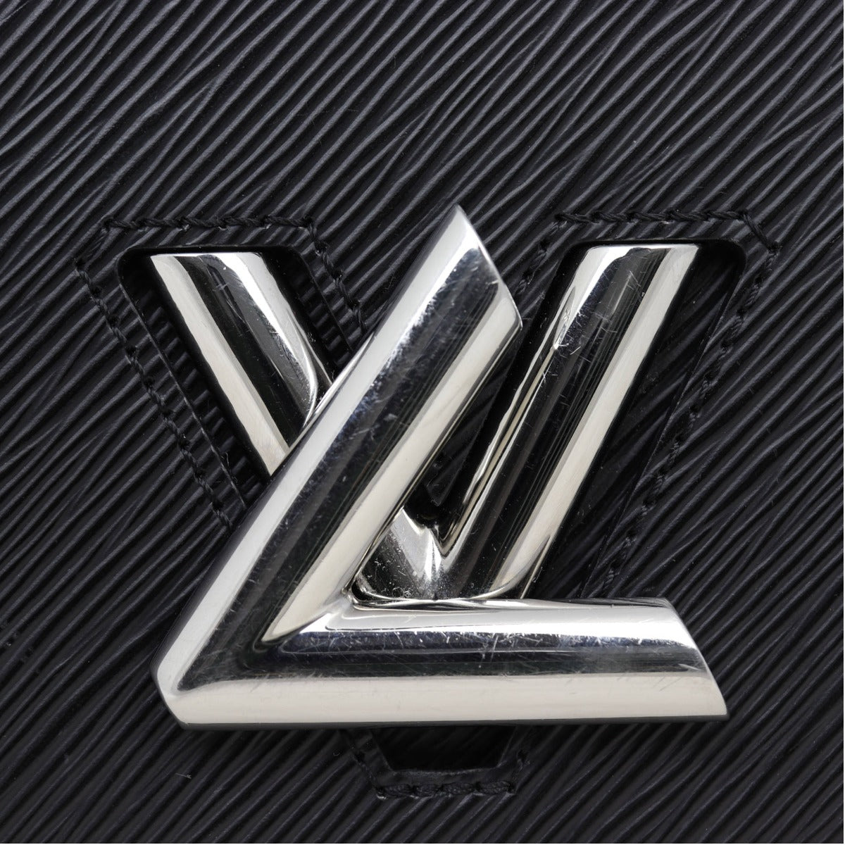 Louis Vuitton Twist MM Epi
